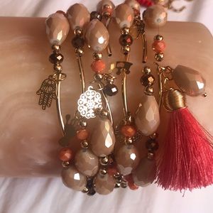 Beautiful Bracelets Weeklies